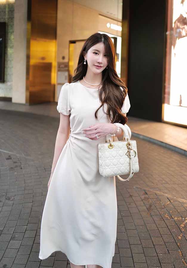 Neuyธันย์ชนก สาวสุดฮอตสายเซ็กซี่ผิวขาวเนียน 5