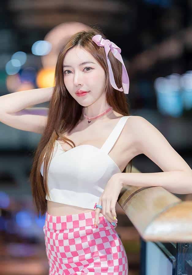 Champ Emmita พริตตี้ เน็ตไอดอลสุดในรุ่นแล้ว 18