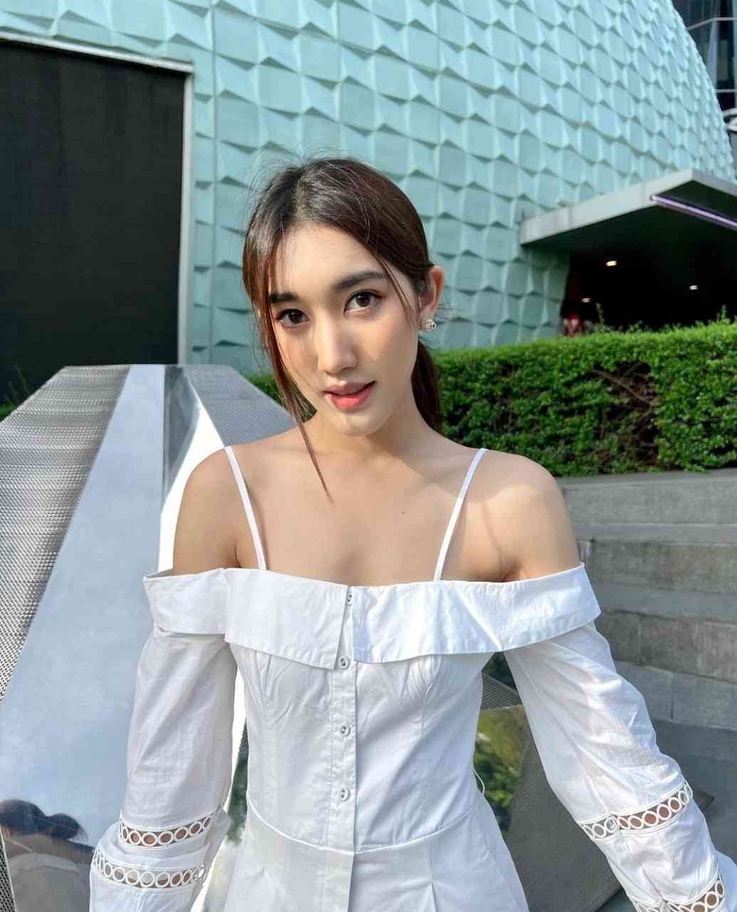 ลูกสาวนักมวยชื่อดัง น้องเบสท์ หรือ เบสท์ คำสิงห์ 12