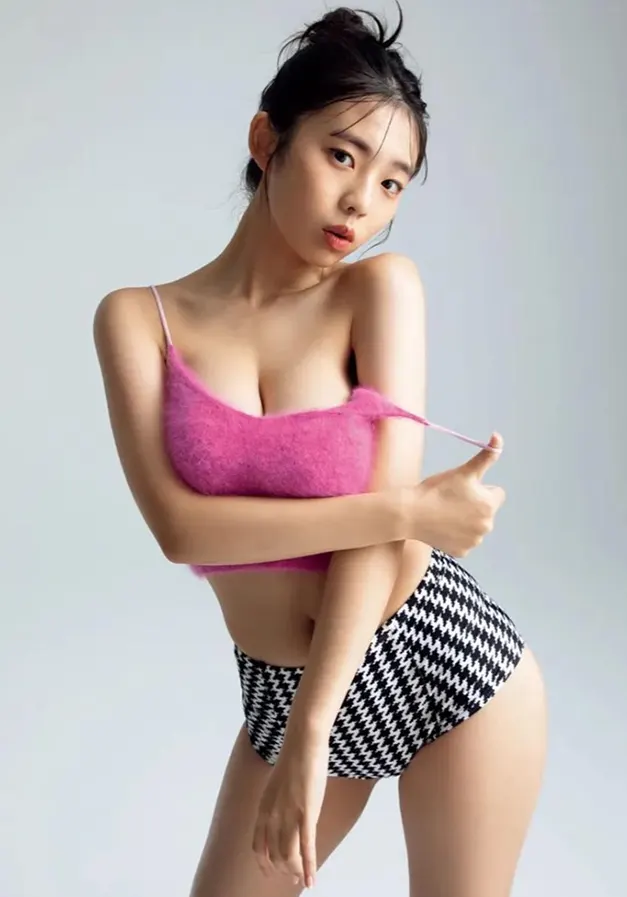 เปิดวาร์ป HINA ฮินะจัง สาวกราเวียร์สุดน่ารัก 4