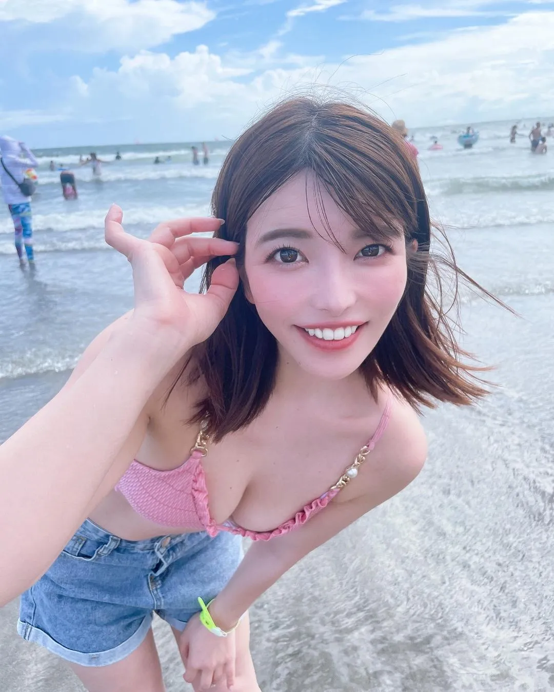 ไอ อุเอฮาระ นางเอกหนังเอวีชื่อดัง ทั้งสวยและเซ็กซี่ พร้อมแจกวาร์ปเด็ด 69