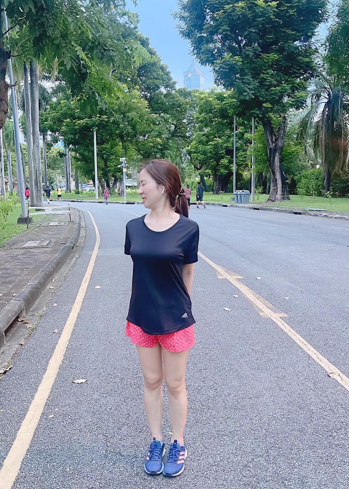 หมอลิลลี่แพทย์หญิง นางฟ้าสาวสวย มากับตำแหน่งเน็ตไอดอลชุดคุณหมอ
