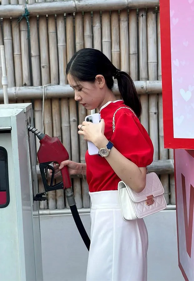 แจกวาร์ปน้องดาวสาวน้อยตัวเล็กน่ารักดาวทวิตโชว์สยิว18+ 1