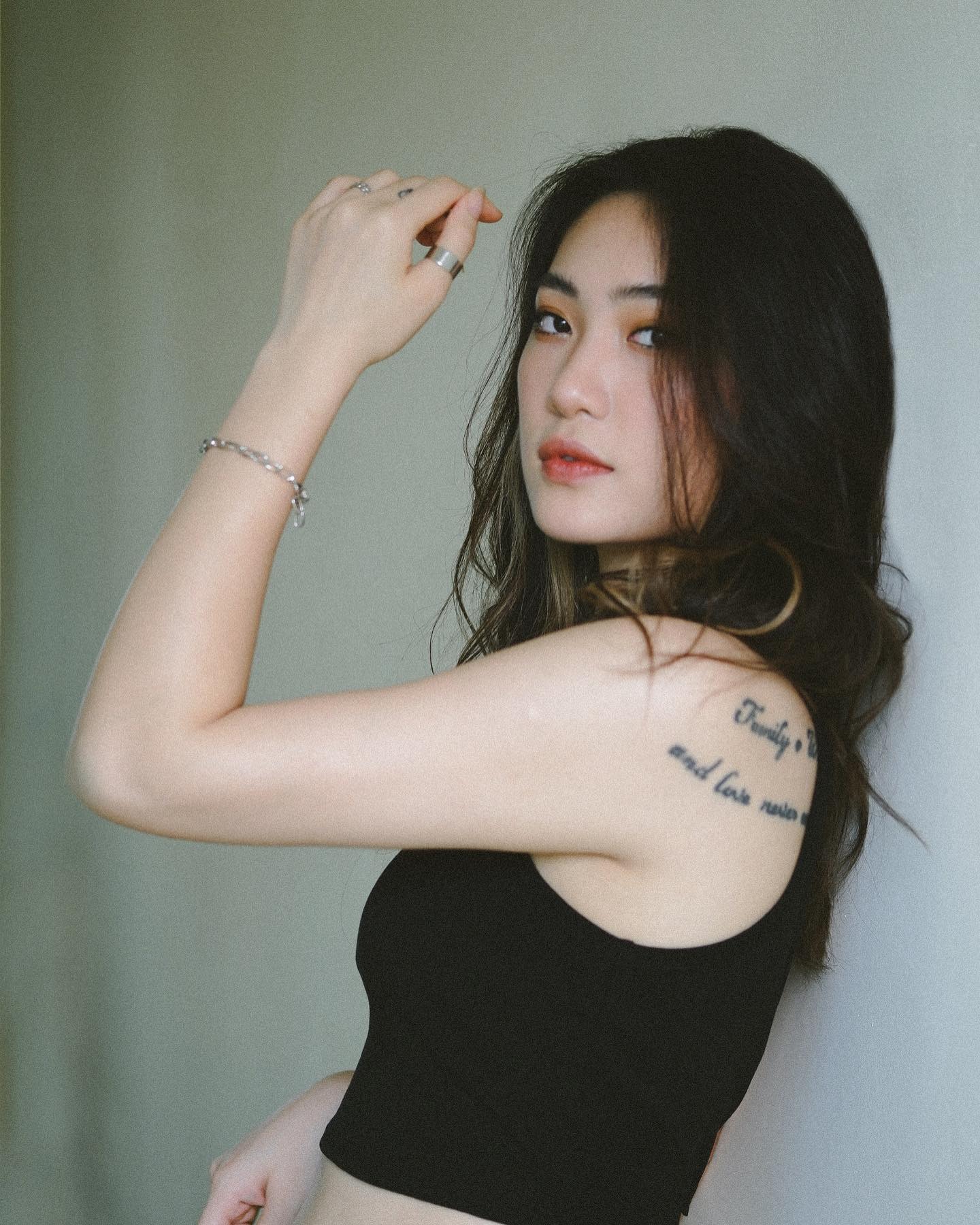 เปิดวาร์ปสาวสวย เฉิ่น เวียด เฮือง Viethuongg08 นักวอลเลย์บอลหญิงทีมชาติเวียดนาม 25