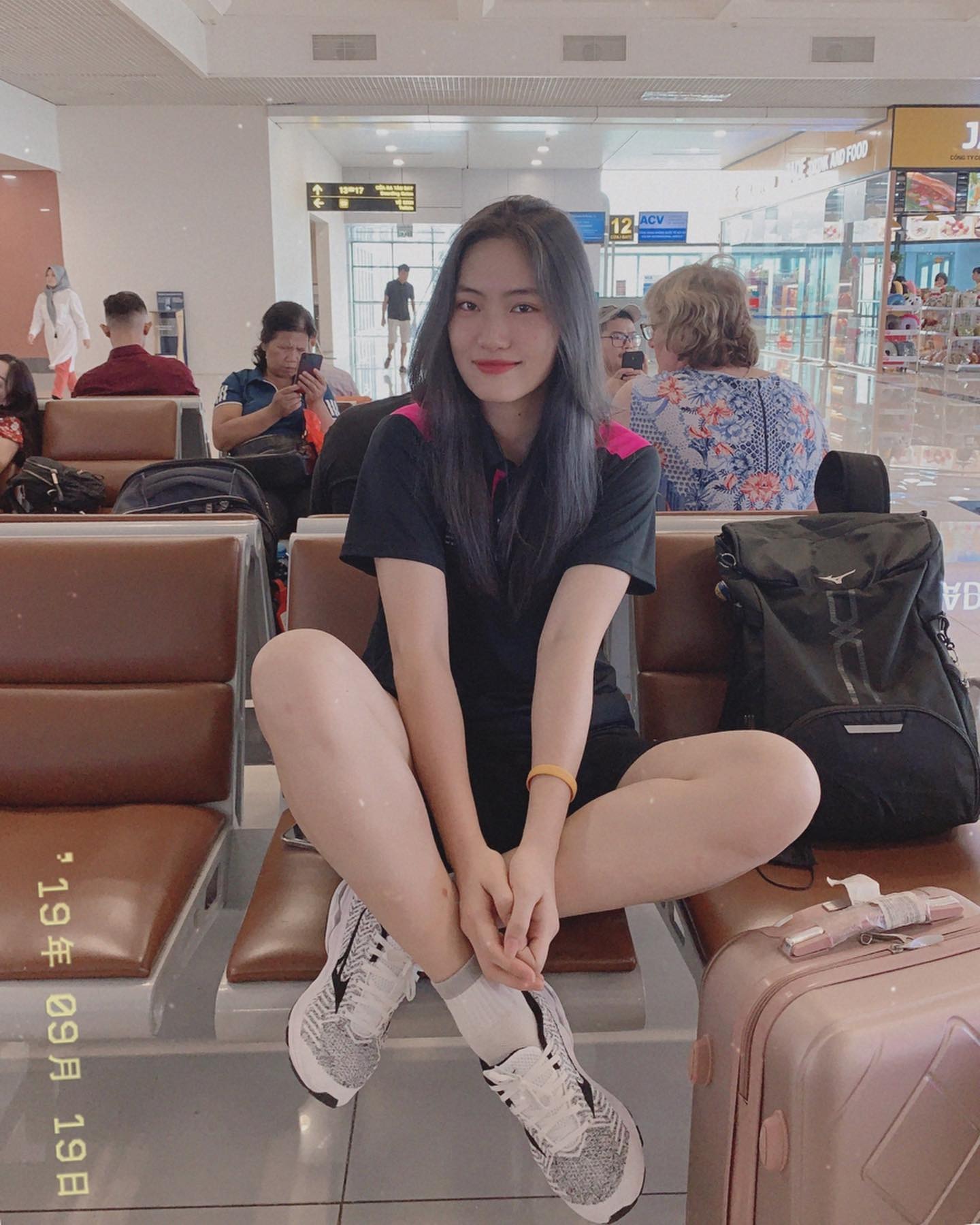 เปิดวาร์ปสาวสวย เฉิ่น เวียด เฮือง Viethuongg08 นักวอลเลย์บอลหญิงทีมชาติเวียดนาม 3