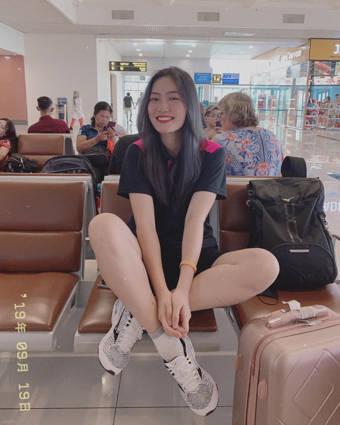 เปิดวาร์ปสาวสวย เฉิ่น เวียด เฮือง Viethuongg08 นักวอลเลย์บอลหญิงทีมชาติเวียดนาม 4