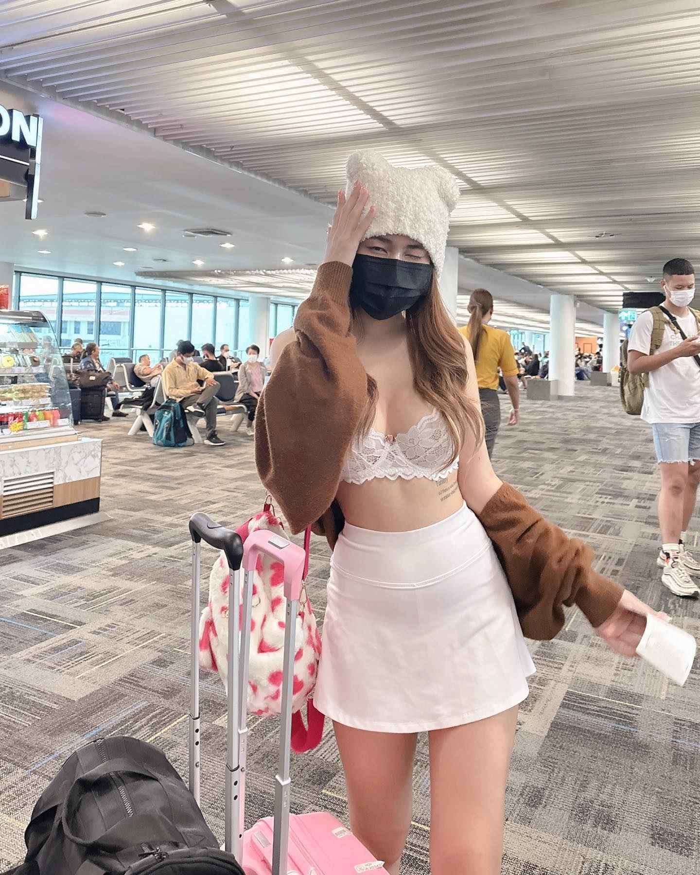 เปิดวาร์ป OnlyFans น้องนุ่น noonlalada ดาวดังแก๊งนางฟ้า 54
