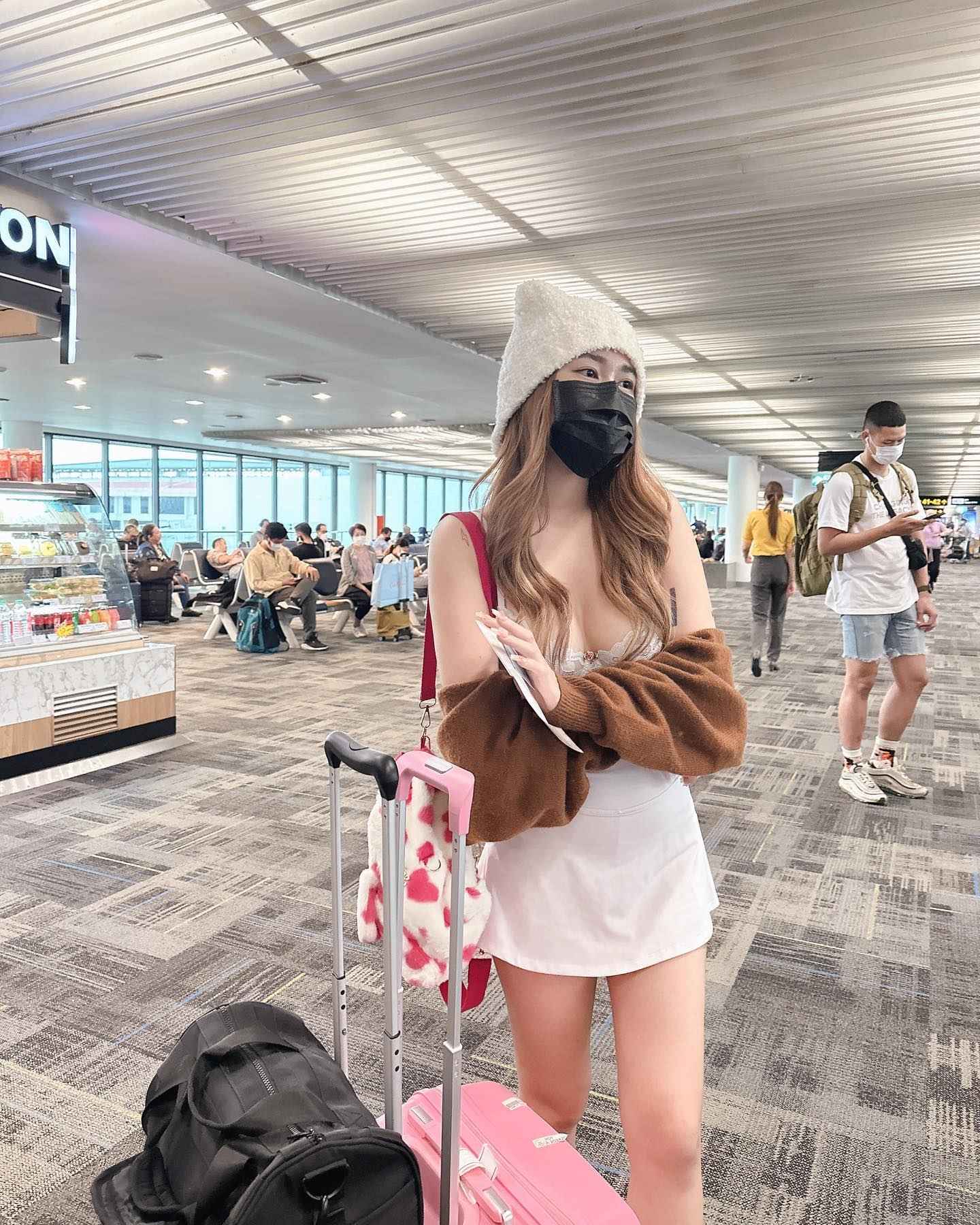 เปิดวาร์ป OnlyFans น้องนุ่น noonlalada ดาวดังแก๊งนางฟ้า 55
