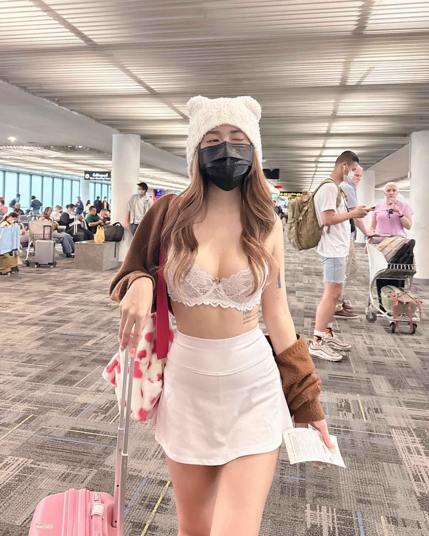 เปิดวาร์ป OnlyFans น้องนุ่น noonlalada ดาวดังแก๊งนางฟ้า 56